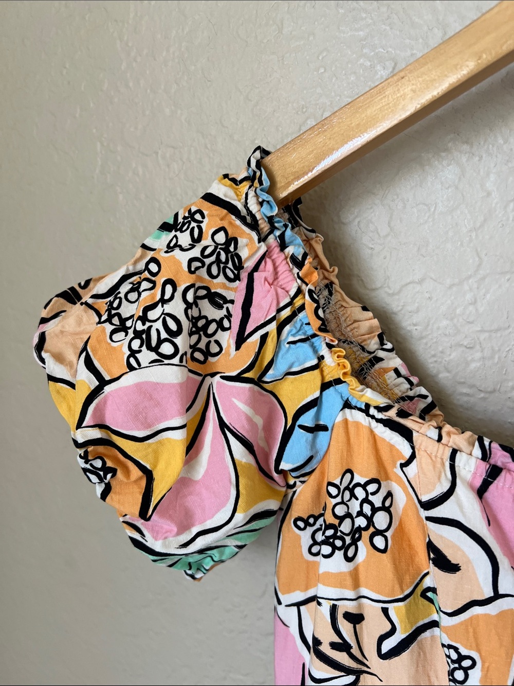 ASTR the label pastel floral saveria tropical button front midi dress - Picture 4 of 8